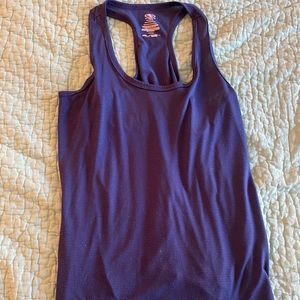 Workout tank top